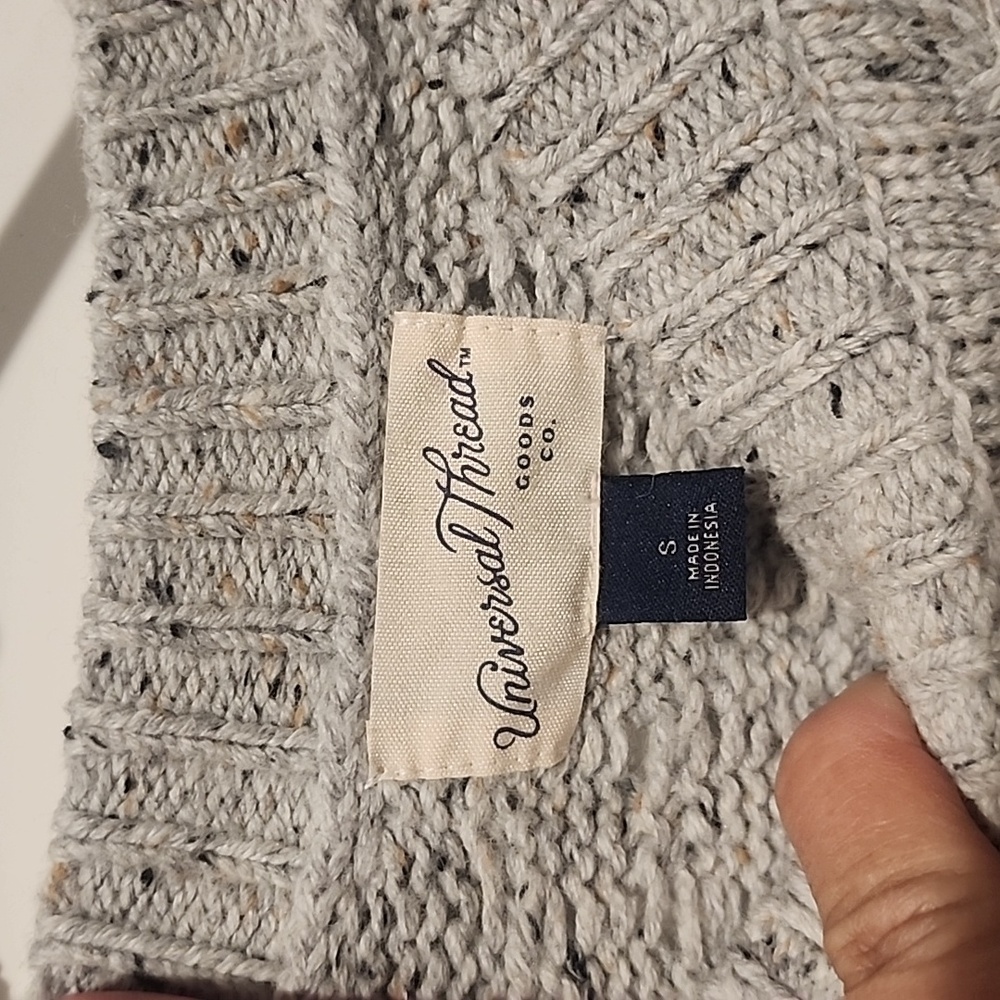 Gray cropped sweater - Picture 3 of 3